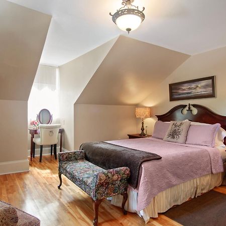 The Dawson House Bed & Breakfast Charlottetown Esterno foto