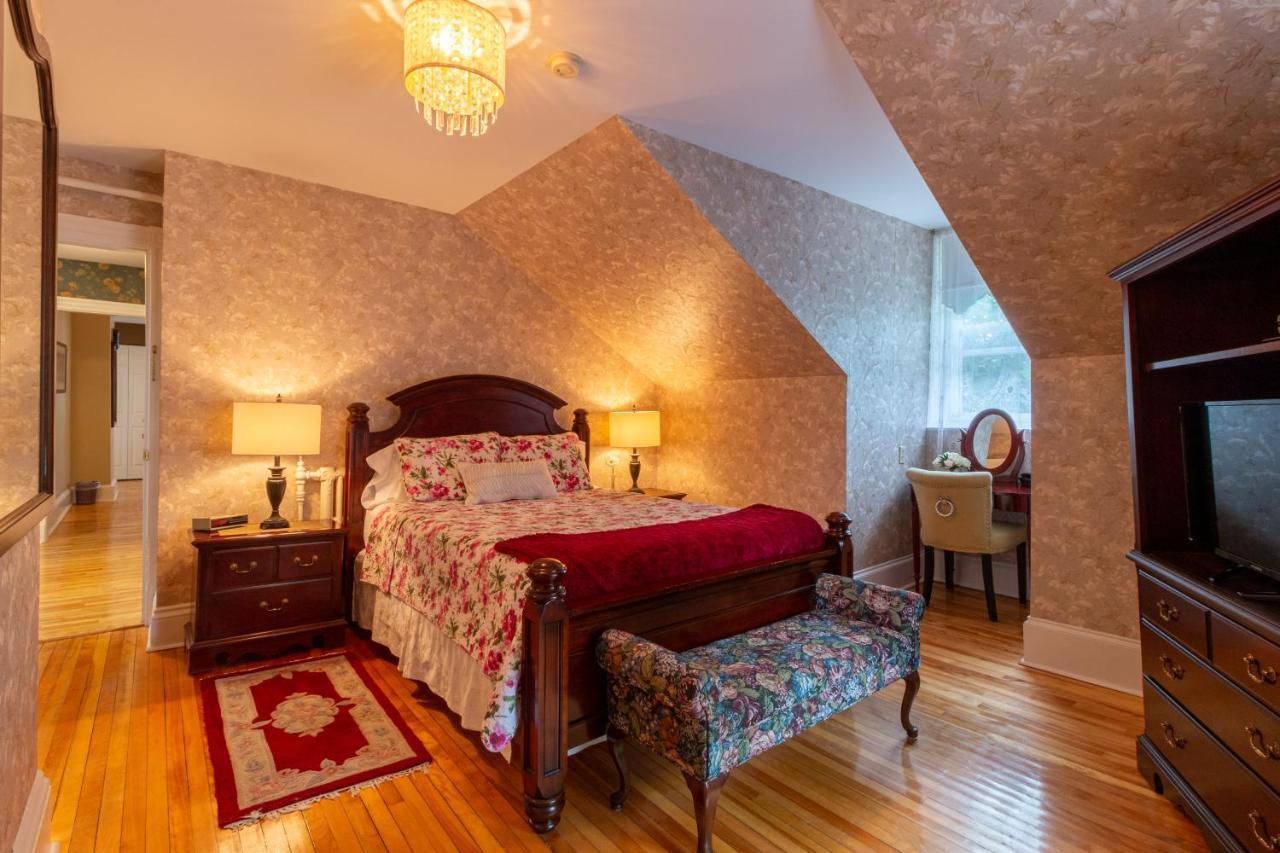 The Dawson House Bed & Breakfast Charlottetown Esterno foto