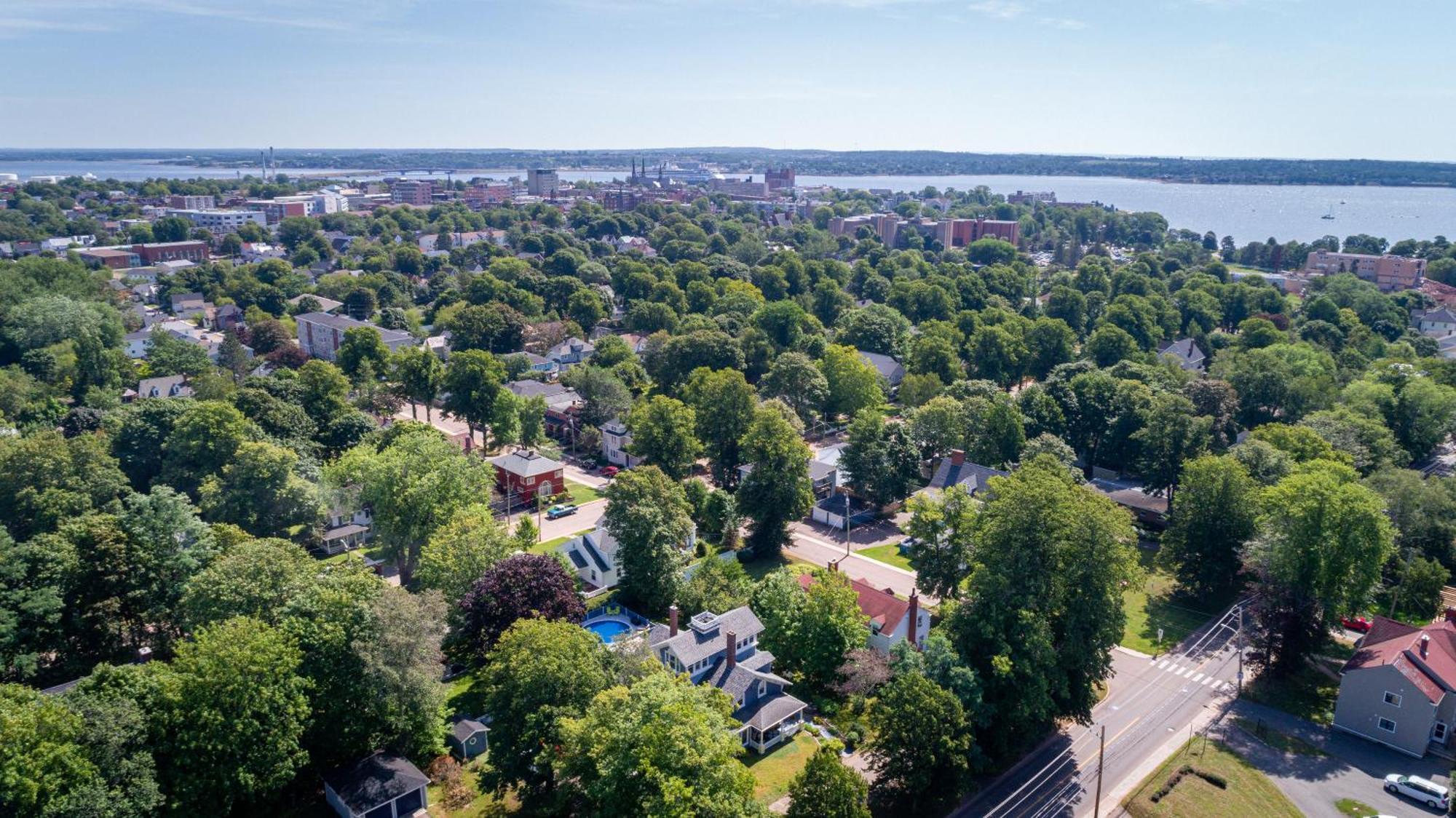 The Dawson House Bed & Breakfast Charlottetown Esterno foto