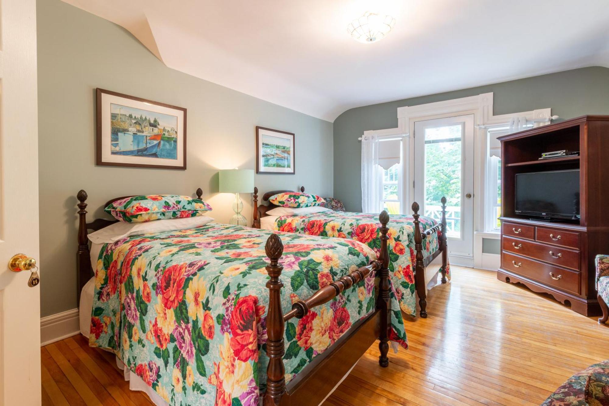 The Dawson House Bed & Breakfast Charlottetown Esterno foto