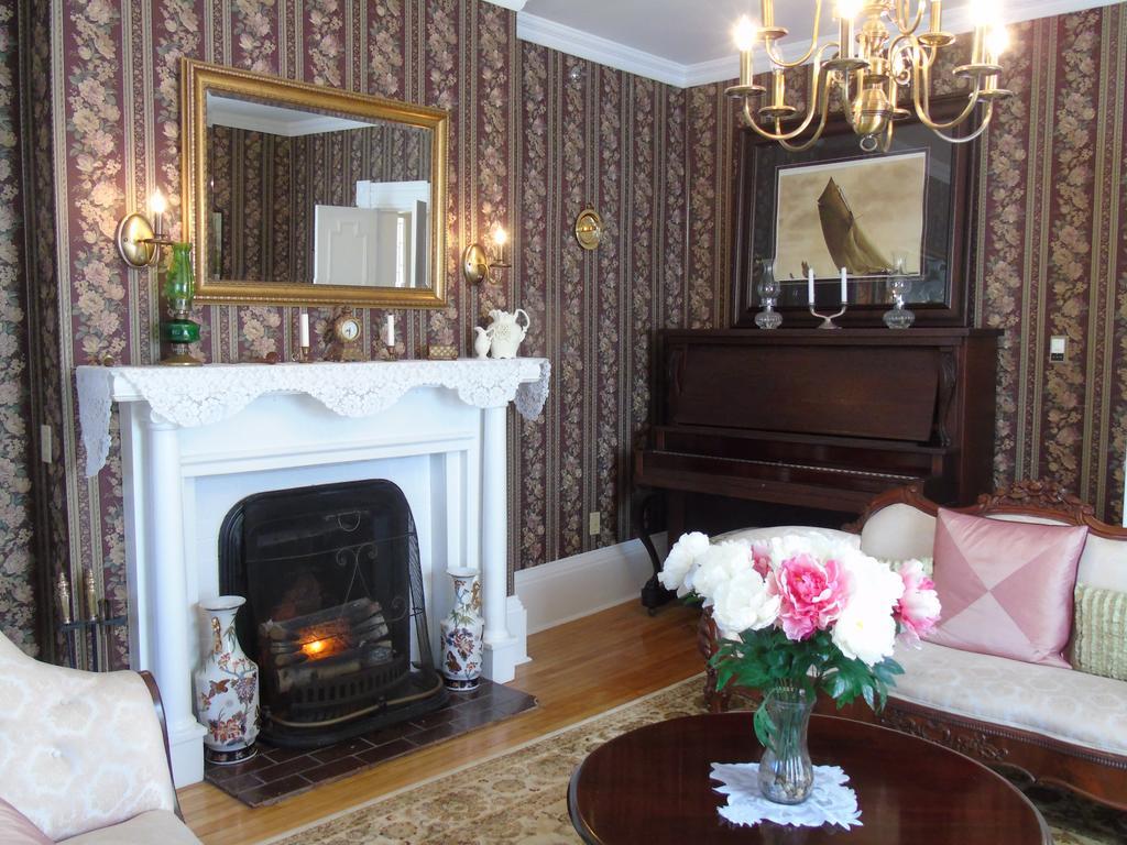 The Dawson House Bed & Breakfast Charlottetown Esterno foto